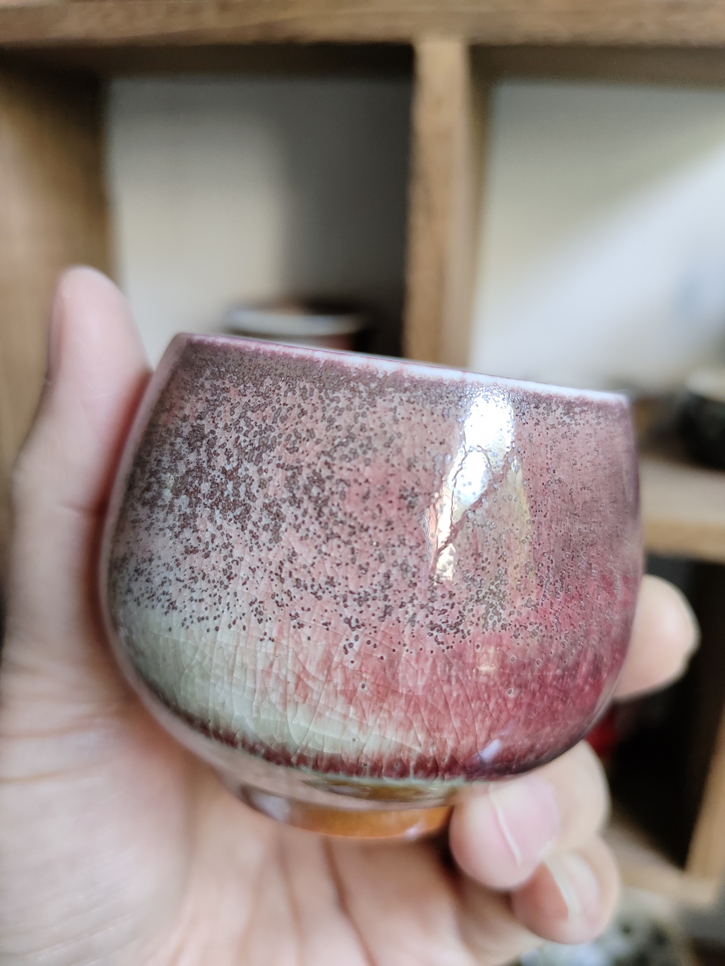 水墨红盏